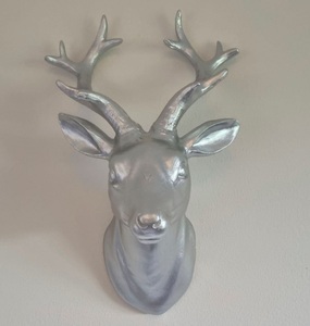 Ambiente Haus, Ambiente Haus Tierfigur »Hirsch Wanddeko - silber (H) 29cm«, Ambiente Haus Tierfigur »Hirsch Wanddeko - silber (H) 29cm«