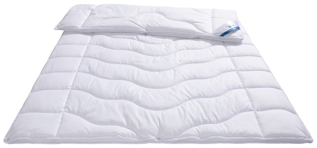 BeCo, Beco Kunstfaserbettdecke »Sanalux Protect«, 4-Jahreszeiten, Füllung Polyester, Bezug Baumwolle oder Polyester, (1 St.), Bettdecke in 135x200, 155x220, 200x200 cm, Sommer oder Winter, Beco Kunstfaserbettdecke »Sanalux Protect«, 4-Jahreszeiten, Füllung Polyester, Bezug Baumwolle oder Polyester, (1 St.), Bettdecke in 135x200, 155x220, 200x200 cm, Sommer oder Winter