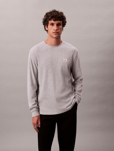 Calvin Klein Jeans Langarmshirt »LS WAFFLE BADGE CREWNK TEE«, Mit Rundhalsausschnitt