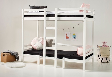 Hoppekids, Hoppekids Hochbett »Pirate«, Hoppekids Hochbett »ECO Dream JUMBO B/T/H 101/208/170 cm, umbaubar zum Etagenbett«, mit Sitzgruppe, Matratzen (oben u unten) in schwarz, Kiefer massiv/MDF