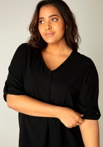 Base Level Curvy Shirtbluse, mit V-Ausschnitt