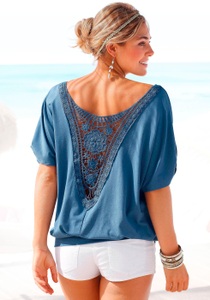 Lascana, LASCANA Shirt mit Häkeleinsatz am Rücken, LASCANA Strandshirt mit Häkeleinsatz am Rücken, T-Shirt, weite Passform, luftig und locker