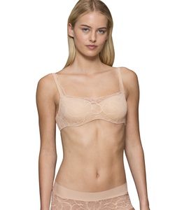 TRIUMPH, Triumph Bügel-BH »Body Make-Up Illusion Lace Balconette«, Stretch-Spitze, 