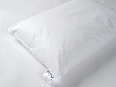 KYBURZ, Kissen/Pfulmen, Kyburz, »Clean Classic«, Kyburz Kopfkissen »Clean Classic«, Füllung: PUR-Luftzellenstäbchen und Polyester-Hohlfaserbällchen, Bezug: 100% Baumwolle, (1 St.)