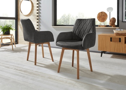 PREMIUM COLLECTION BY HOME AFFAIRE, Premium collection by Home affaire Armlehnstuhl »Brest«, (Set), 2 St., Microfaser, Bezug in Leder oder Microfaser, Gestell ist Eiche Massivholz geölt, Home affaire Esszimmerstuhl »Brest«, (Set), 2 St., Microfaser, Armlehnstuhl in Leder oder Microfaser, Gestell Eiche Massiv geölt