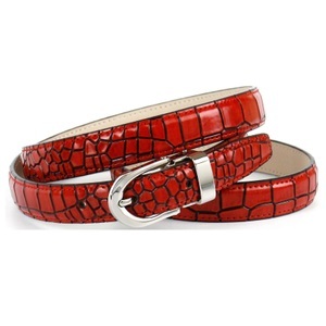 ANTHONI CROWN, Anthoni Crown 2, 0 cm femininer Ledergürtel mit Krokomuster in Rot, 