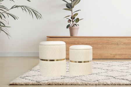 Kayoom, Kayoom Sitzhocker »Milas«, (Set), Kayoom Sitzhocker »Hocker Milas 2er-Set, Praktischer und versteckter Stauraum«, (Set, 2 St.), stapelbar, mit Stauraum, Edelstahlsockel, Farbenfroh unaufdringlich