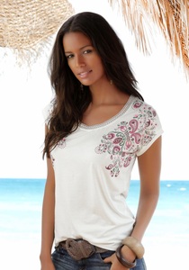 BEACHTIME, Beachtime T-Shirt, Beachtime Kurzarmshirt »mit Print und zarter Spitze am Ausschnitt«, aus weicher Viskose-Baumwoll-Qualität