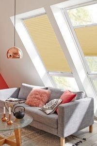 SUNLINES, sunlines Dachfensterplissee »StartUp Style Honeycomb TL«, Lichtschutz, verspannt, mit Führungsschienen, sunlines Dachfensterplissee »StartUp Style Honeycomb TL«, Lichtschutz, verspannt, mit Führungsschienen