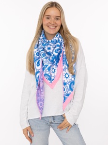 Zwillingsherz, Zwillingsherz Dreieckstuch ""Blumige Aussichten"" Florales Muster, Kante Uni, Strick