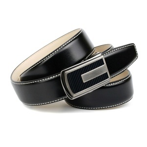 ANTHONI CROWN, Anthoni Crown Ledergürtel in Schwarz mit Kontrast Stitching in Weiss, 
