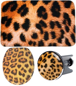 Sanilo, Sanilo Badaccessoires-Sets »Leopardenfell«, (Komplett-Set, 3 tlg.), bestehend aus WC-Sitz, Badteppich und Waschbeckenstöpsel, Sanilo Badaccessoire-Set »Leopardenfell«, (Komplett-Set, 3 tlg.), bestehend aus WC-Sitz, Badteppich und Waschbeckenstöpsel
