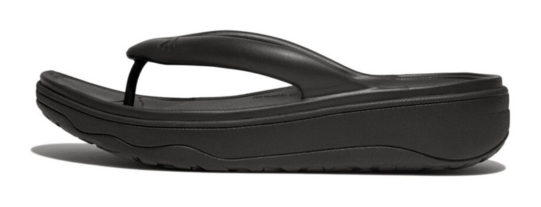 Fitflop, Fitflop Zehentrenner »RELIEFF RECOVERY TOE-POST SANDALS - TONAL RUBBER«, Keilabsatz, Sommerschuh, Schlappen mit Microwobbleboard, Fitflop - sandalen für en relieff, Damen, Größe 39