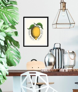 QUEENCE, queence Bild »Erox«, (1 St.), gerahmt, queence Bild »Gemalte Zitrone«, Obst-Obst Bilder-Essen-Lebensmittel-Kunst-Schriftzug, (1 St.), HD Premium Poster-Druck inkl. Holzrahmen