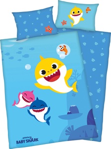 HERDING, HERDING Baby-Bettwäsche BABY SHARK (40x60/100x135) in blau, 