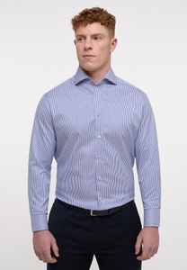 Eterna, Eterna Businesshemd »MODERN FIT«, MODERN FIT Hemd in himmelblau gestreift