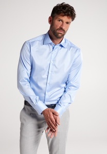 Eterna, ETERNA Langarm Hemd »MODERN FIT«, MODERN FIT Luxury Shirt in hellblau unifarben