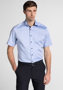 Eterna, ETERNA Kurzarm Hemd »MODERN FIT«, MODERN FIT Hemd in blau unifarben