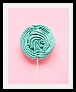 undefined, Bild »Lolli«, queence Bild »Lolli«, Süssigkeiten-Süssspeisen-Lebensmittel, HD Premium Poster-Druck inkl. Holzrahmen