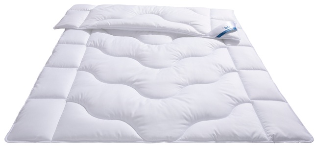 BeCo, Beco Kunstfaserbettdecke »Sanalux Protect«, normal, Füllung Polyester, Bezug Baumwolle oder Polyester, (1 St.), Bettdecke in 135x200, 155x220, 200x200 cm, Sommer oder Winter, Beco Kunstfaserbettdecke »Sanalux Protect«, normal, Füllung Polyester, Bezug Baumwolle oder Polyester, (1 St.), Bettdecke in 135x200, 155x220, 200x200 cm, Sommer oder Winter