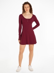 TOMMY JEANS, Tommy Jeans Blusenkleid »TJW HENLEY FLARE DRESS«, mit Tommy Jeans Flagge, Tommy Jeans Blusenkleid »TJW HENLEY FLARE DRESS«, mit Tommy Jeans Flagge