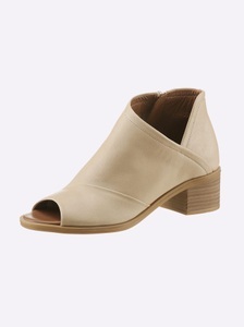 Andrea Conti, Sandalette, Sandalette