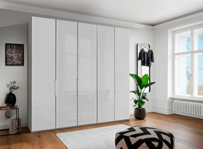 WIEMANN Drehtürenschrank »Monaco«, mit Teil-Glasfront sowie hochwertige Beschläge inkl. Türdämpfung