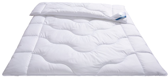 BeCo, Beco Kunstfaserbettdecke »Sanalux Protect«, warm, Füllung Polyester, Bezug Baumwolle oder Polyester, (1 St.), Bettdecke in 135x200, 155x220, 200x200 cm, Sommer oder Winter, Beco Kunstfaserbettdecke »Sanalux Protect«, warm, Füllung Polyester, Bezug Baumwolle oder Polyester, (1 St.), Bettdecke in 135x200, 155x220, 200x200 cm, Sommer oder Winter
