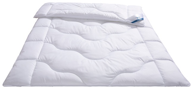 BeCo, Beco Kunstfaserbettdecke »Sanalux Protect«, warm, Füllung Polyester, Bezug Baumwolle oder Polyester, (1 St.), Bettdecke in 135x200, 155x220, 200x200 cm, Sommer oder Winter, Beco Kunstfaserbettdecke »Sanalux Protect«, warm, Füllung Polyester, Bezug Baumwolle oder Polyester, (1 St.), Bettdecke in 135x200, 155x220, 200x200 cm, Sommer oder Winter