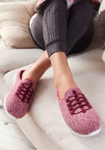 Vivance Hausschuh »Slipper, Pantoffel, Clog, Sneaker«, mit herausnehmbarer Innensohle VEGAN