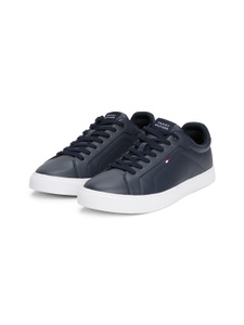 Tommy Hilfiger, Tommy Hilfiger Sneaker "ICON COURT LTH FLAG ESS", Freizeitschuh, Halbschuh, Schnürschuh mit kleiner Logoflagge