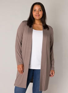 Base Level Curvy, Base Level Curvy Longstrickjacke "Ayla long" Figurumspielende, weiche Strickqualität