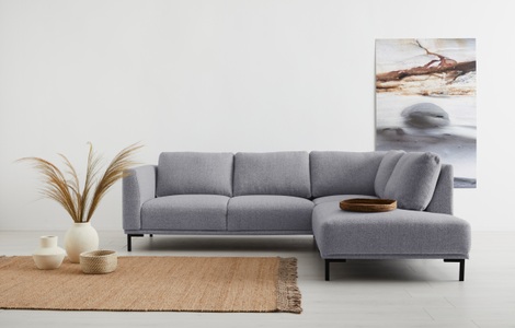 GOODproduct, GOODproduct Ecksofa »Fillin«, Struktur-Bezug hergestellt aus recycelten PET-Flaschen, mit losen Rückenkissen und Metallbeinen, 
