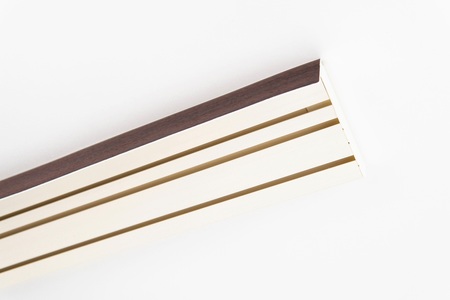 GARESA, GARESA Gardinenschiene »Kunststoffschiene mit Blende«, 3 läufig-läufig, Wunschmasslänge, Deckenmontage, verlängerbar, einfache Montage, schlicht, GARESA Gardinenschiene »Kunststoffschiene mit Blende«, 3 läufig-läufig, Wunschmasslänge, Deckenmontage, verlängerbar, einfache Montage, schlicht