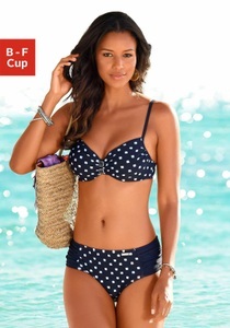 Lascana, LASCANA Bügel-Bikini, LASCANA Bügel-Bikini, mit Zier-Accessoires