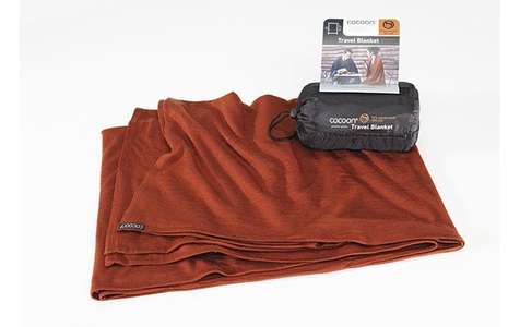 COCOON, Cocoon Travel Blanket Merino Wool/Silk dark terracotta 2019 Reisedecken, Reisedecke aus Merino Wolle und Seide in Terrakotta Rot