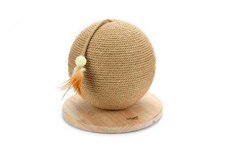 Designed by Lotte, Designed by Lotte DBL Wooden Scratch Globe Balty 30X30X27, Designed by Lotte Holz-Kratzball Balty M - Ø 30 x H 27 cm