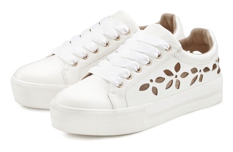 Lascana, LASCANA Sneaker, mit kleinen Cut-Outs VEGAN, LASCANA Sneaker, mit kleinen Cut-Outs, Schnürhalbschuhe, Freizeitschuhe VEGAN
