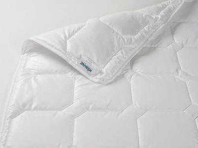 KYBURZ, Duvet, Kyburz, »Clean 95° Junior«, Kyburz Einziehdecke »Clean 95° Junior«, normal, Füllung 100% Polyester-Softbausch-Hohlfaser-Vlies, Bezug 100% Baumwolle, (1 St.)