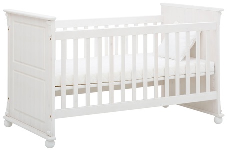 LÜTTENHÜTT, Lüttenhütt Babybett »Aimo«, aus Massivholz; FSC®-Holz aus gewissenhaft bewirtschafteten Wäldern, Lüttenhütt Babybett »Aimo. Landhausstil, mit Kassetten, stabile und hochwertige Qualität«, aus Massivholz (Kiefer); FSC®-Holz zertifiziert