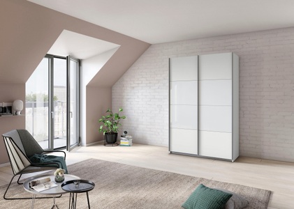 Rauch, rauch Schwebetürenschrank »Quadra«, mit Glaselementen, rauch Schwebetürenschrank »Quadra Bestseller Schlafzimmerschrank in vielen Breiten«, Kleiderschrank Garderobenschrank Schrank mit Glaselementen
