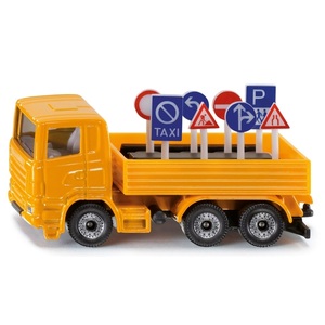 undefined, LKW mit Verkehrszeichen