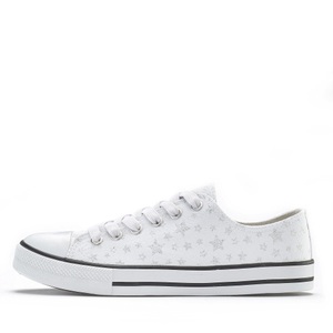Lascana, LASCANA Sneaker, LASCANA Sneaker »Schnürhalbschuh«, aus Textil mit Sternenprint in Glitzer-Optik, Freizeitschuh