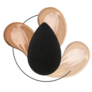 PHARMA MORE, Les Couleurs de noir Beauty Blender, Die Farben der Black Beauty Blender