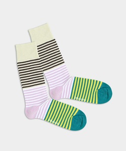 DillySocks, DillySocks - Socken FOUR MATION - off-white/weiss/flieder - Biobaumwolle/Polyamid (PA)/Elastan, - Socken in Weiss mit Streifen Motiv/Muster