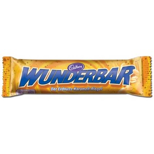 undefined, Cadbury Wunderbar Riegel Milchschokolade Füllung aus Reis-Crispies, Karamellcrème und Erdnüssen, Cadbury Wunderbar Riegel