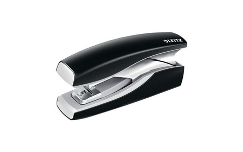 undefined, Leitz 56030095 stapler, LEITZ Heftapparat NewNeXXt 5603-00-95 SoftPress,schwarz für 30 Blatt