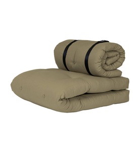 Karup Design BUCKLE UP OUT™ Sessel Beige mit 2 Matratzen und schwarzem Gürtel