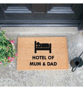 Home, Home - Fussmatte Hotel of Mum & Dad 60 x 40 x 1.5 cm - Camel und Schwarz, 