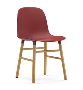 Normann Copenhagen, Normann Copenhagen-Form Stuhl, Rot/Eiche, Stuhl Form plastikmaterial rot holz natur / Stuhlbeine aus Eiche - Normann Copenhagen holz natur en plastikmaterial